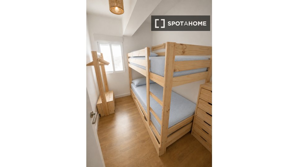 Apartment Valencia, 3 beds, 70m² — photo 2