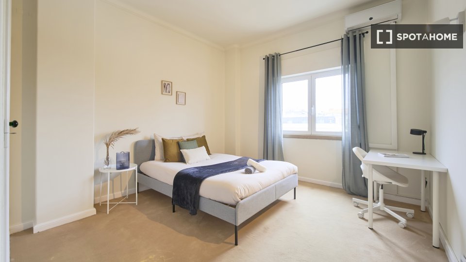Double room Lisbon, 7 beds — photo 4