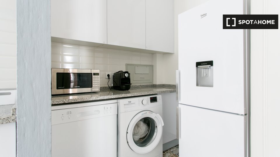 Apartment Lisbon, 7 beds — photo 16