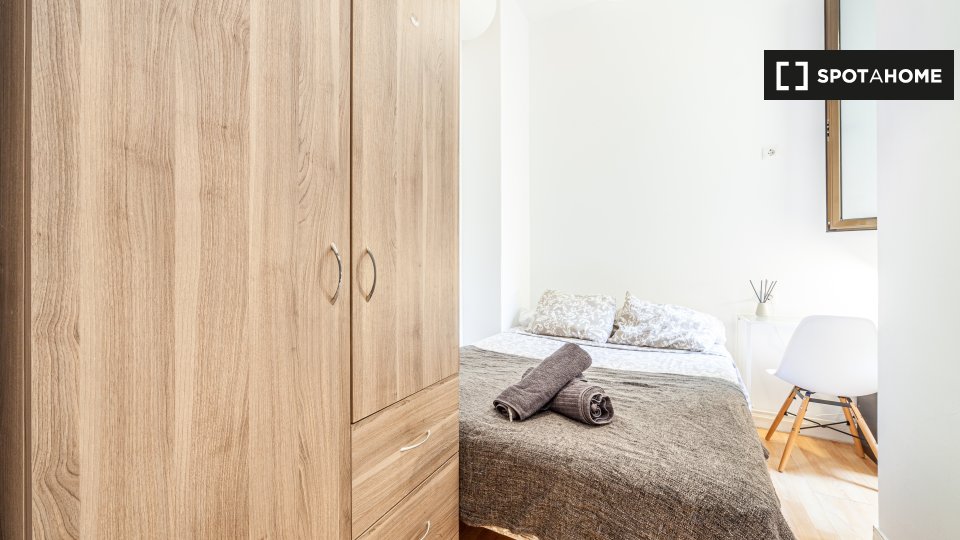 Double room Barcelona, 19 beds, 320m² — photo 4