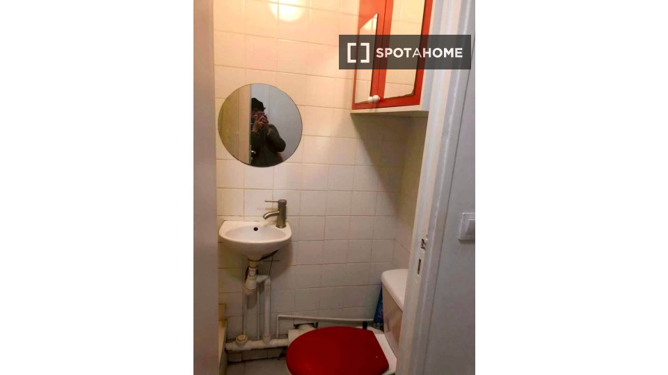 Double room Paris, 3 beds, 17m² — photo 6