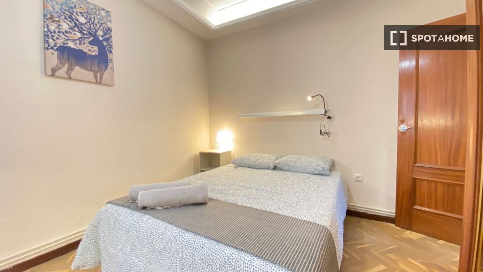 Double room Madrid, 4 beds — photo 4