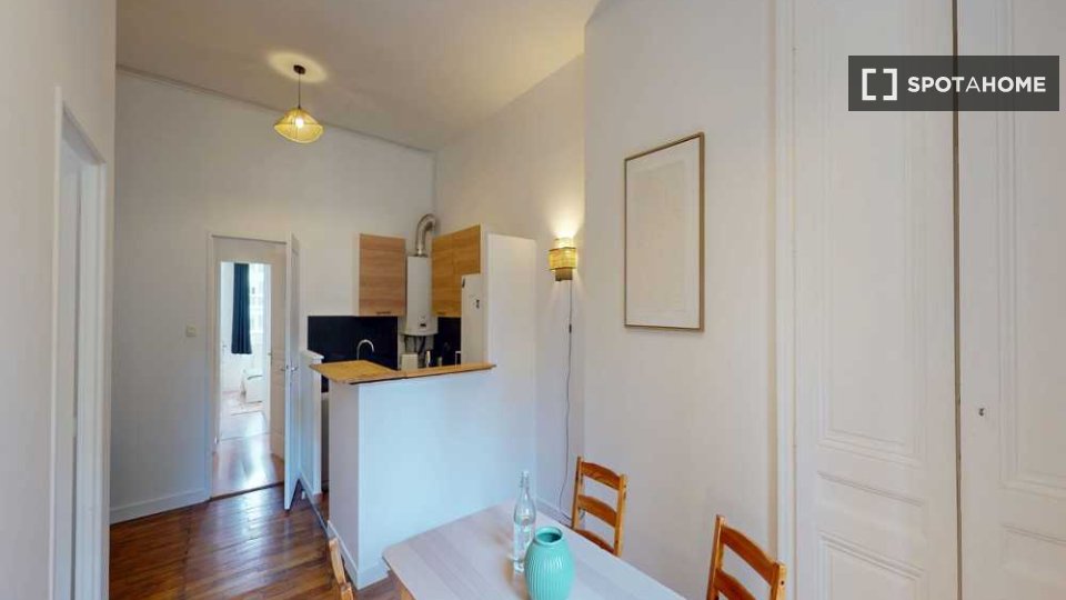 Double room Lyon, 4 beds, 80m² — photo 18