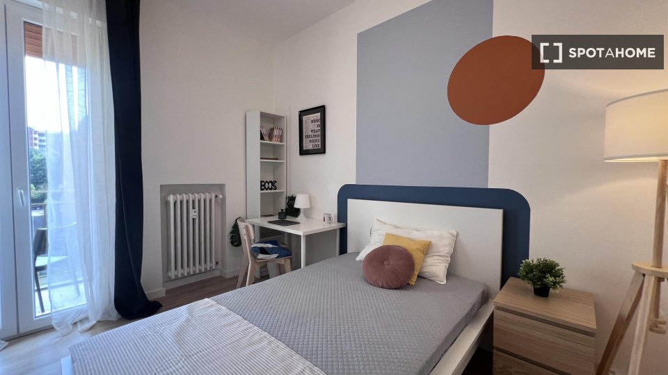 Double room Bologna, 3 beds — photo 6