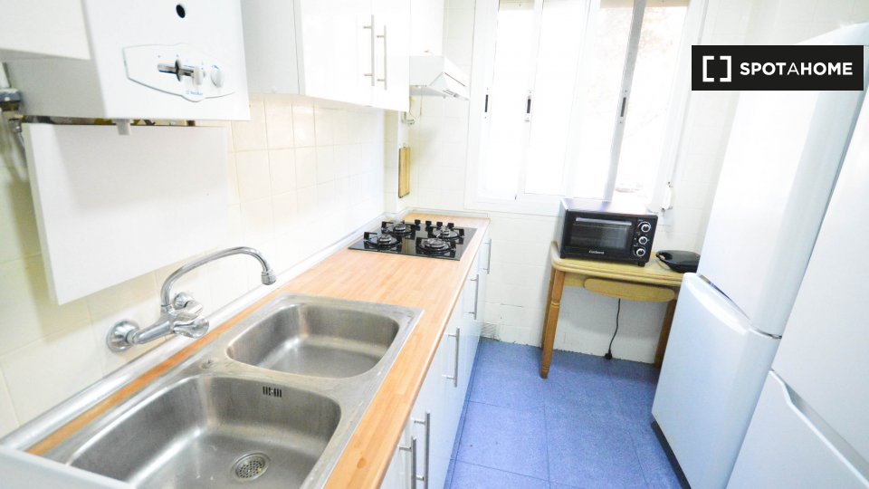 Double room Valencia, 4 beds, 95m² — photo 12