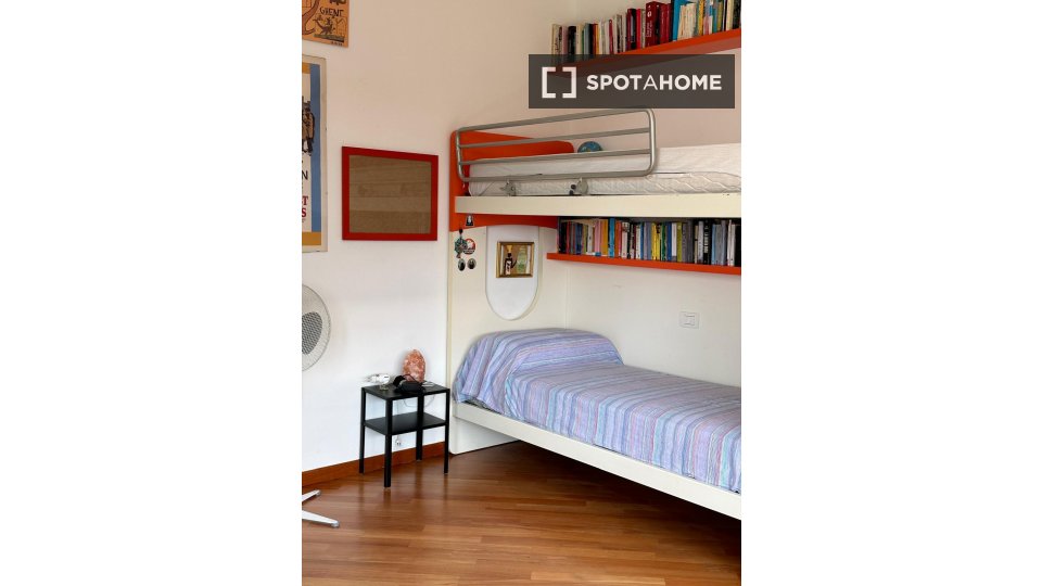 Double room Bologna, 1 bed, 16m² — photo 7