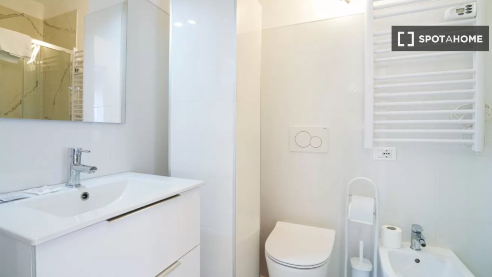 Apartment Milan, 1 bed — photo 8