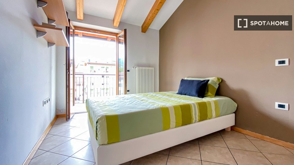 Double room Trento, 3 beds — photo 13