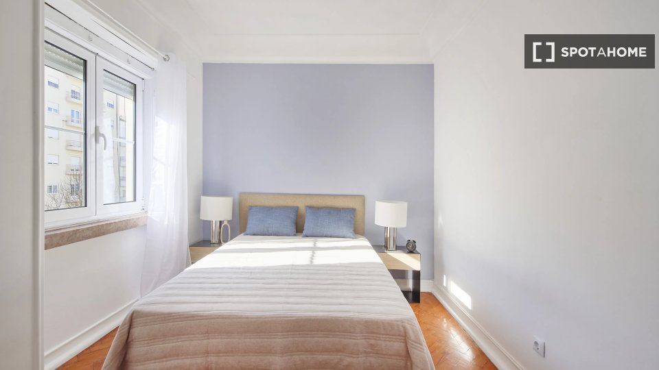 Double room Lisbon, 6 beds — photo 2