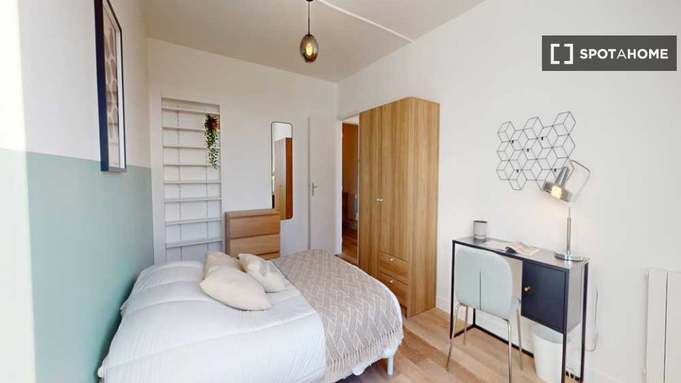Double room Paris, 5 beds, 120m² — photo 10