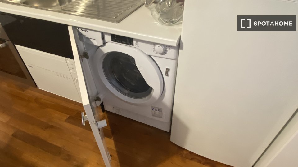 Apartment Milan, 1 bed, 45m² — photo 2