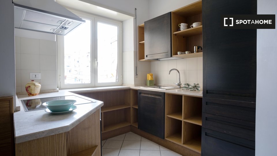 Double room Rome, 3 beds — photo 2