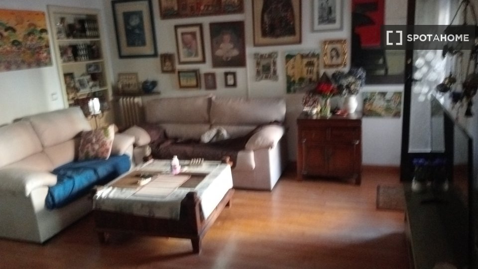 Double room Madrid, 4 beds, 170m² — photo 4