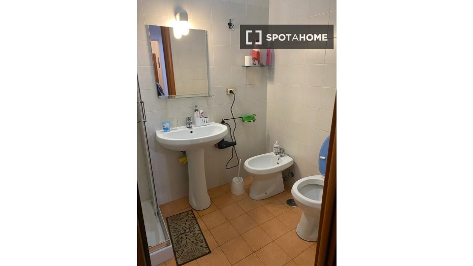 Double room Naples, 2 beds — photo 10