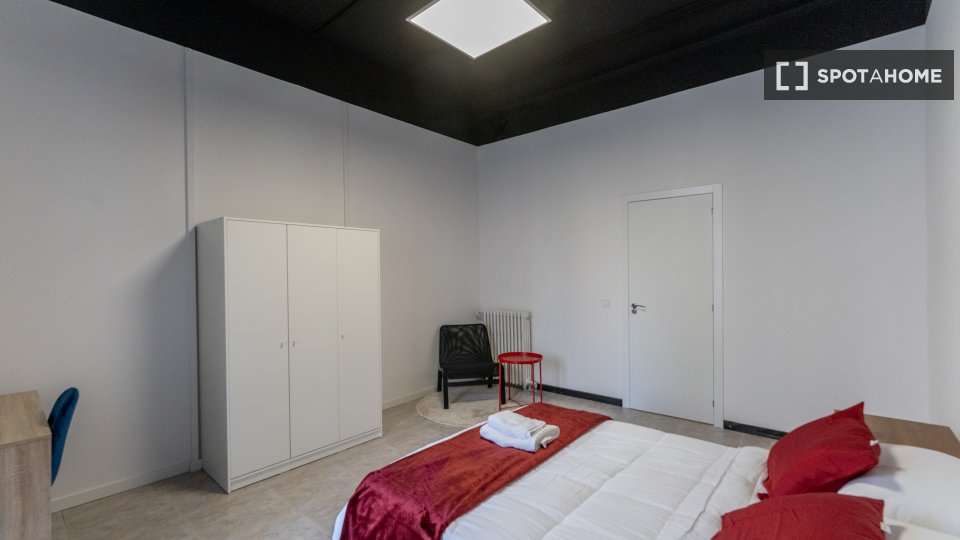 Double room Madrid, 11 beds — photo 12