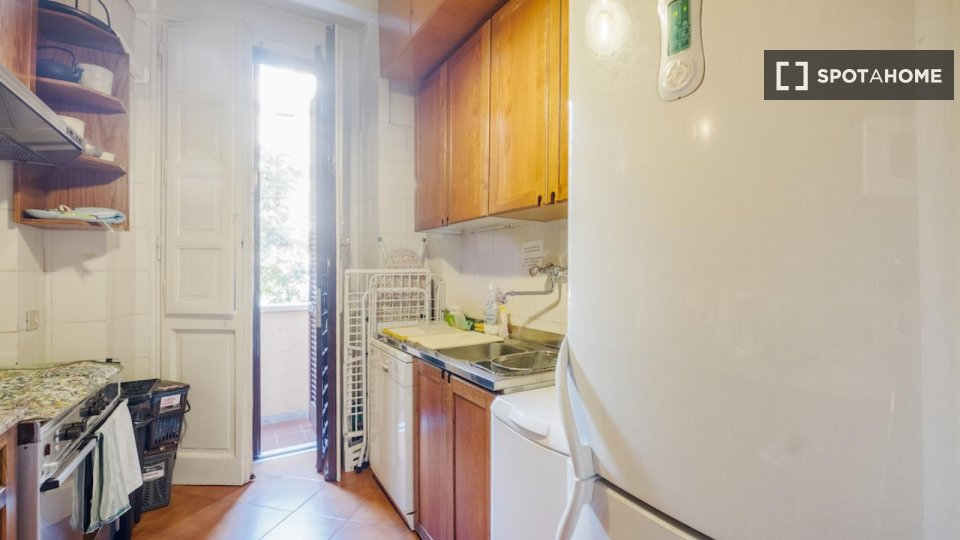 Double room Rome, 4 beds — photo 9