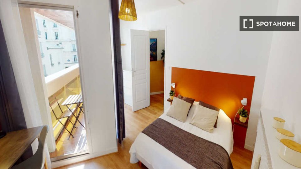 Double room Paris, 3 beds, 60m² — photo 3