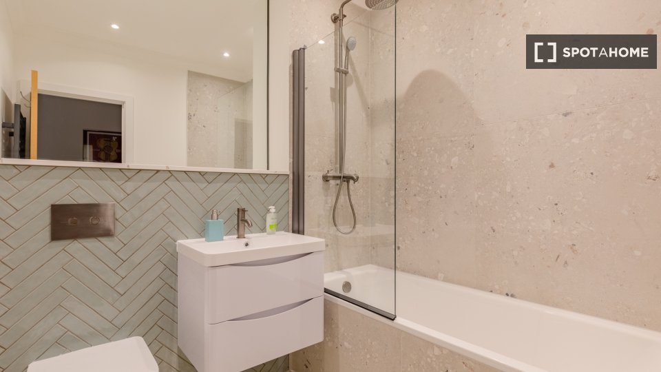 Apartment London, 2 beds — photo 12