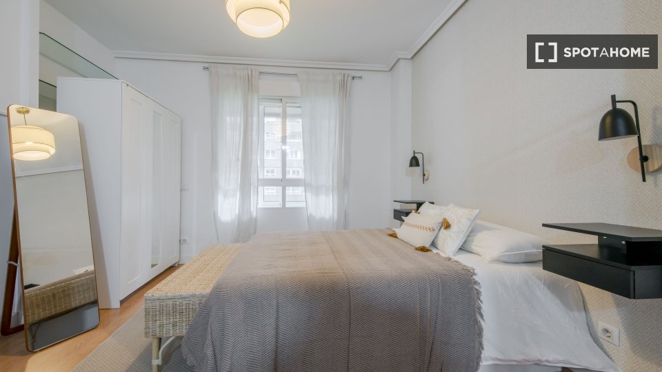 Double room Madrid, 8 beds, 200m² — photo 31