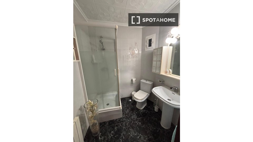 Double room Barcelona, 2 beds — photo 4