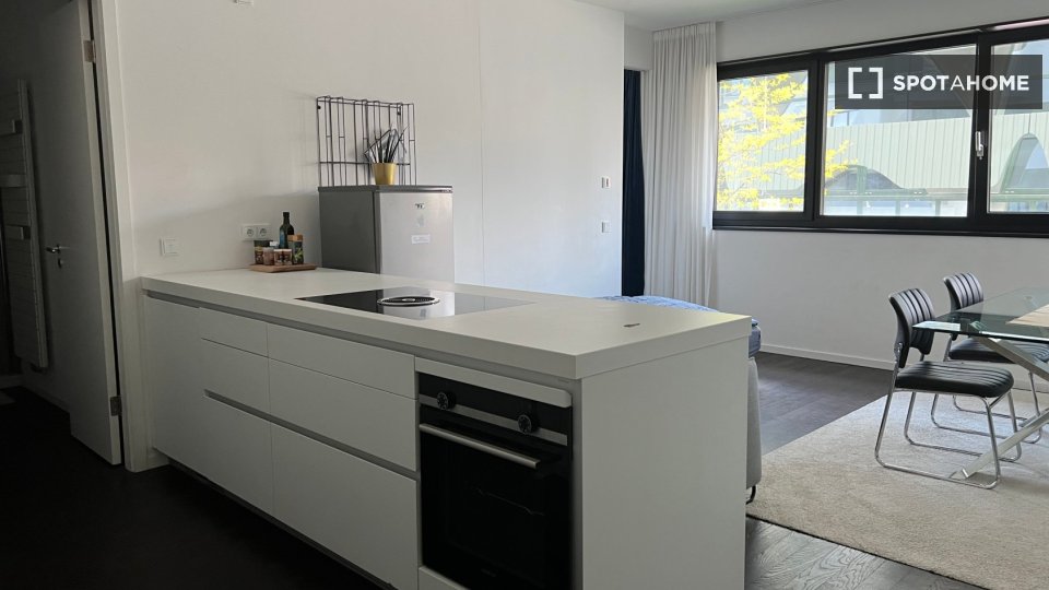 Apartment Berlin, 1 bed, 52m² — photo 1