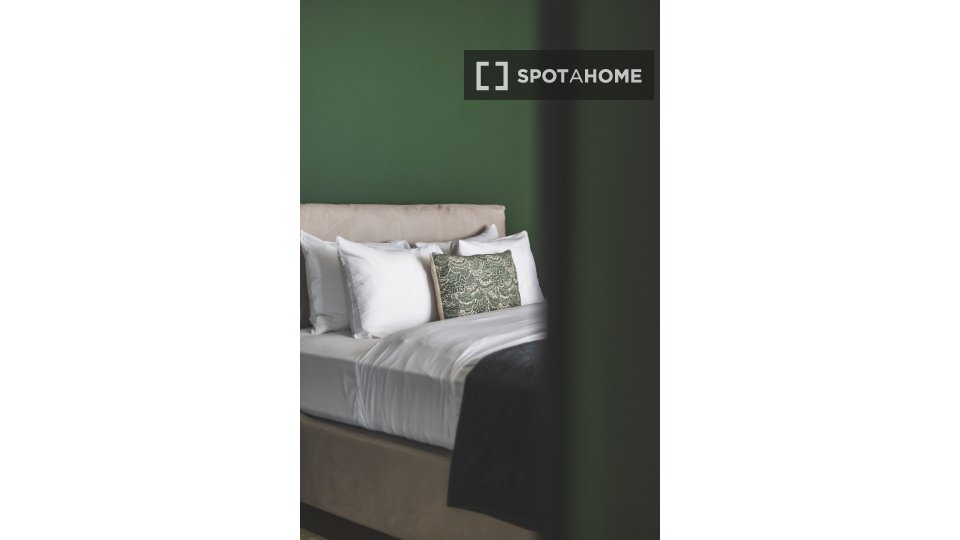 Apartment London, 2 beds — photo 17