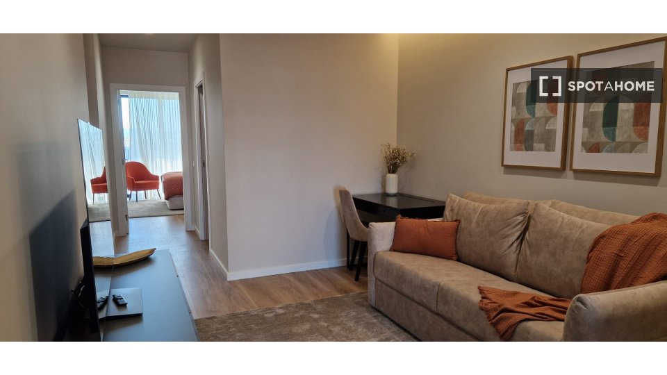 Apartment mono Lisbon, 54m² — photo 2