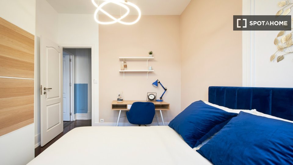 Double room Lisbon, 8 beds — photo 32