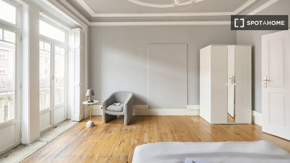Double room Lisbon, 8 beds — photo 13