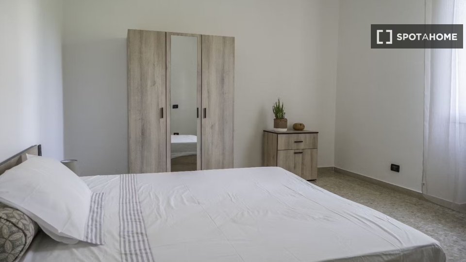 Double room Florence, 2 beds — photo 7