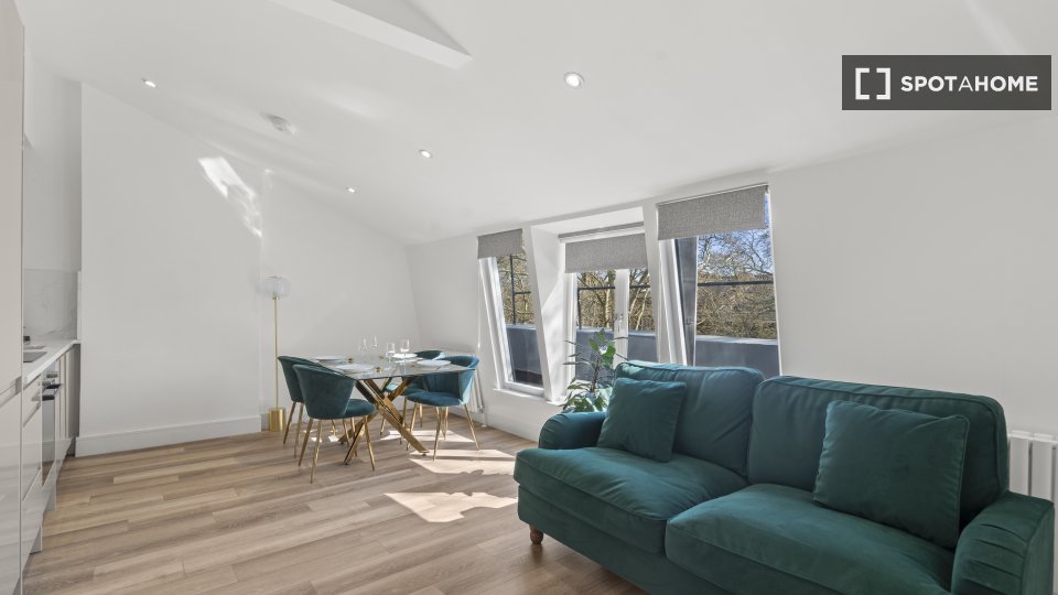 Apartment London, 2 beds, 54m² — photo 14