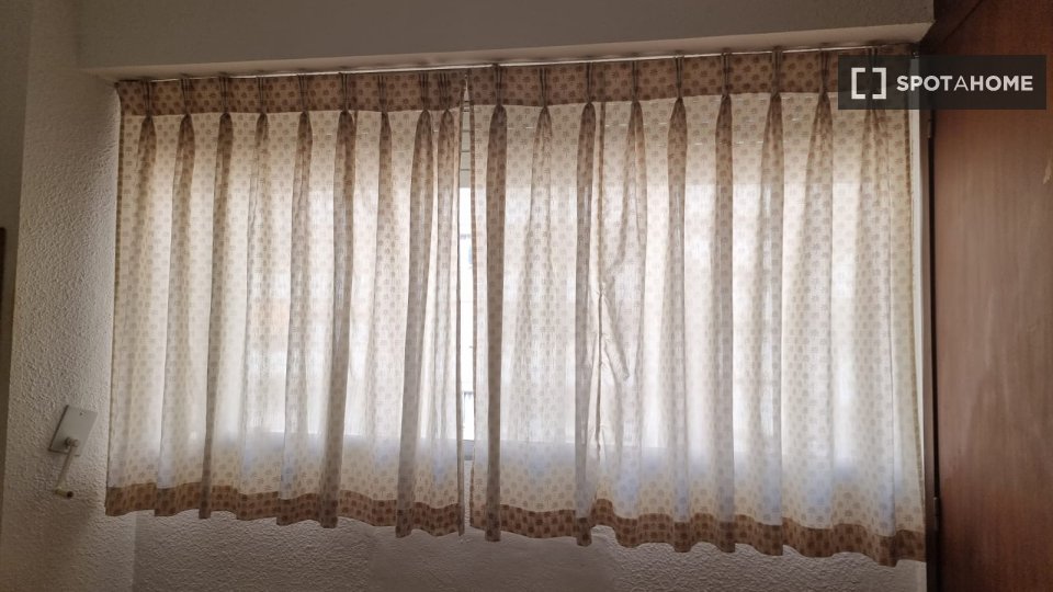 Habitación en piso compartido en alquiler en Trinitat, Valencia