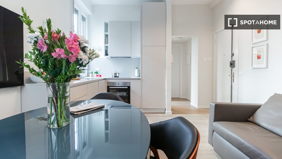 Apartment Milan, 1 bed, 70m² — photo 10