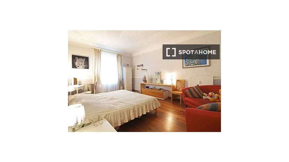 Double room Stuttgart, 4 beds, 13m² — photo 7