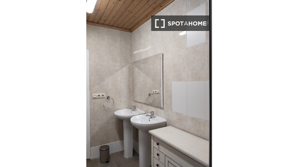 Camera doppia Bilbao, 5 camere, 70m² — foto 3