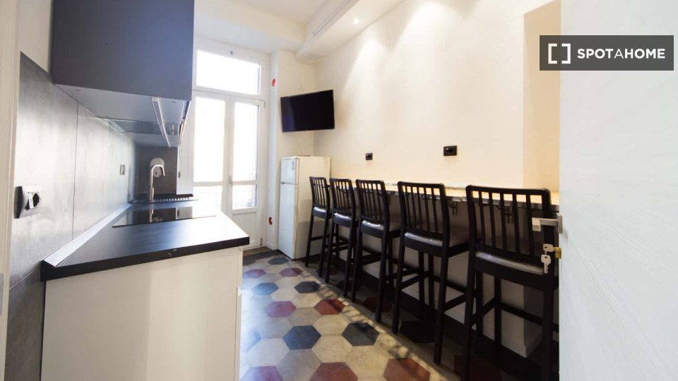 Double room Turin, 1 bed — photo 13