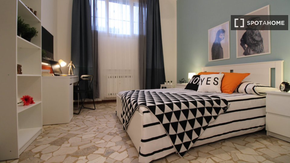 Double room Brescia, 3 beds — photo 10