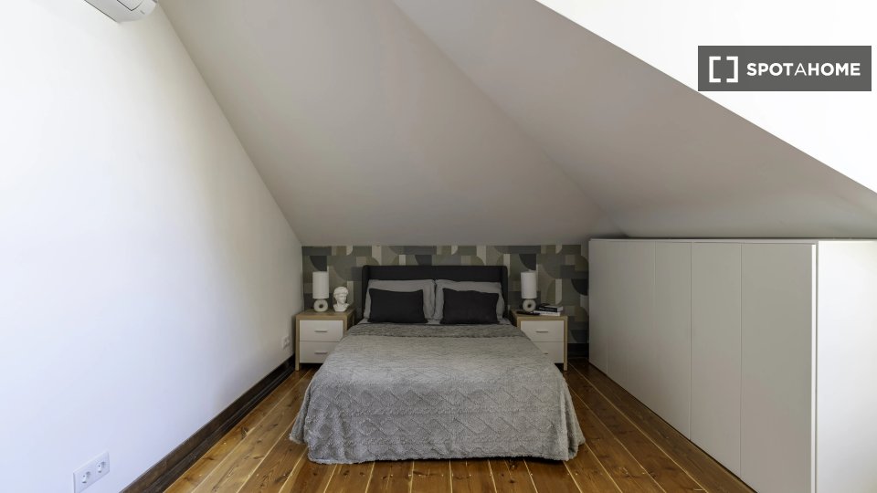 Double room Lisbon, 9 beds — photo 13