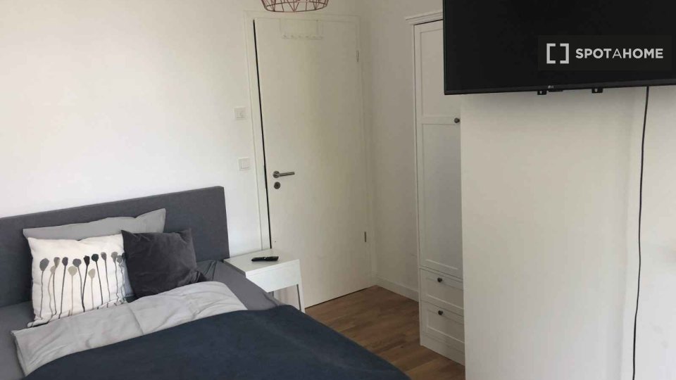 Double room Berlin, 3 beds, 116m² — photo 19