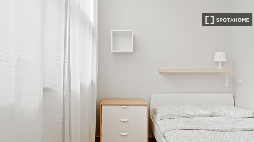 Double room Milan, 6 beds, 142m² — photo 1