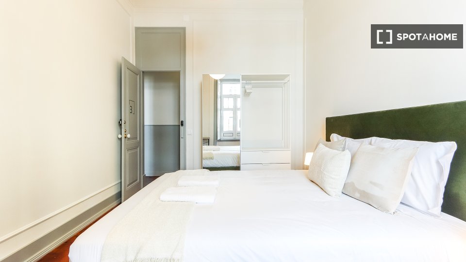 Double room Lisbon, 6 beds — photo 8