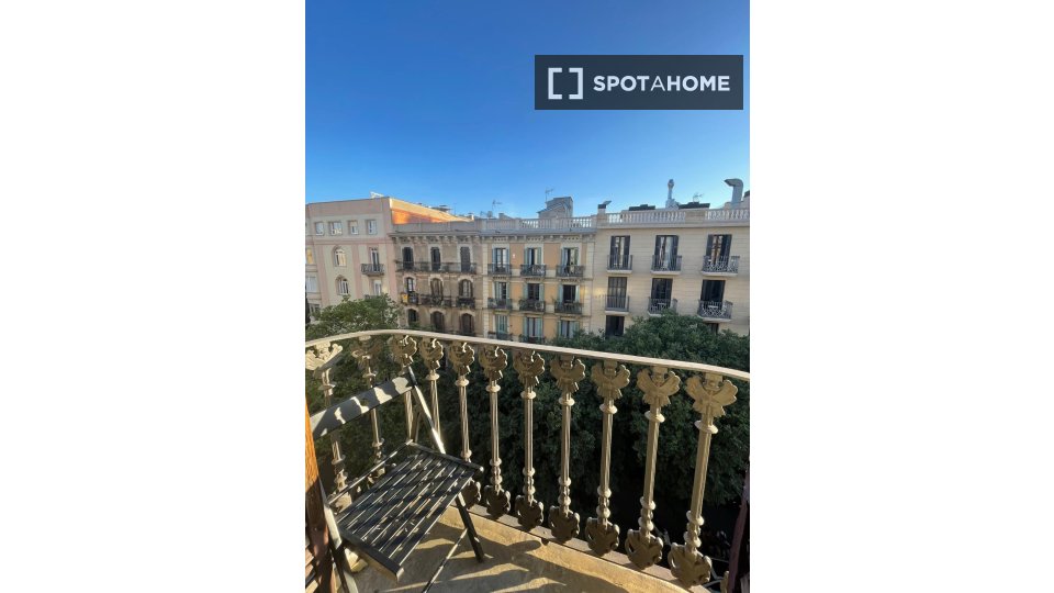 Double room Barcelona, 5 beds, 100m² — photo 15