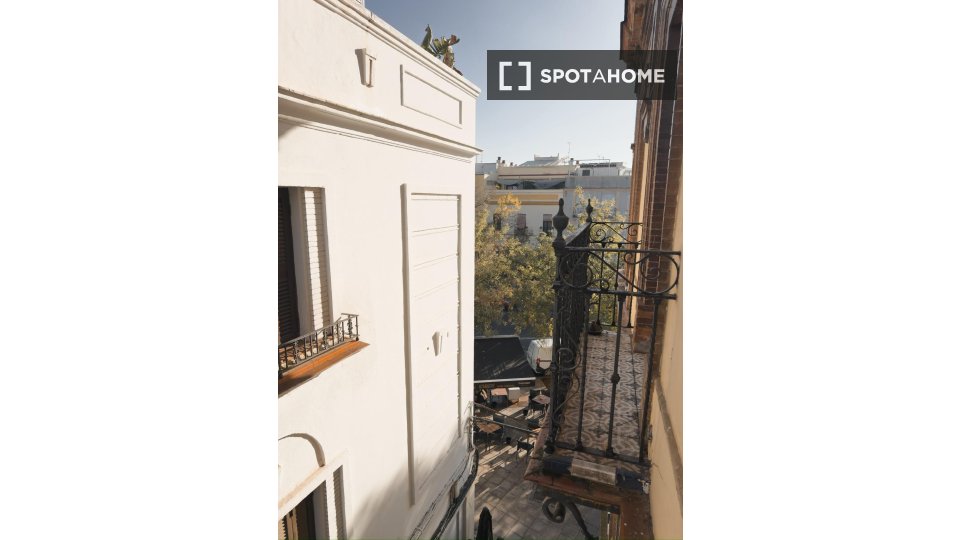 Apartment mono Seville — photo 37