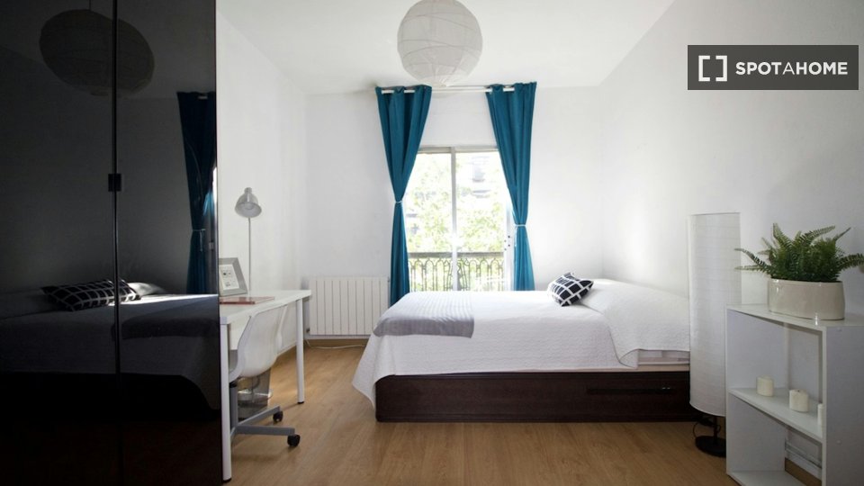 Double room Madrid, 6 beds, 200m² — photo 50
