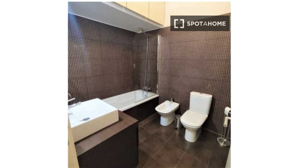 Apartment Porto, 2 beds, 120m² — photo 10