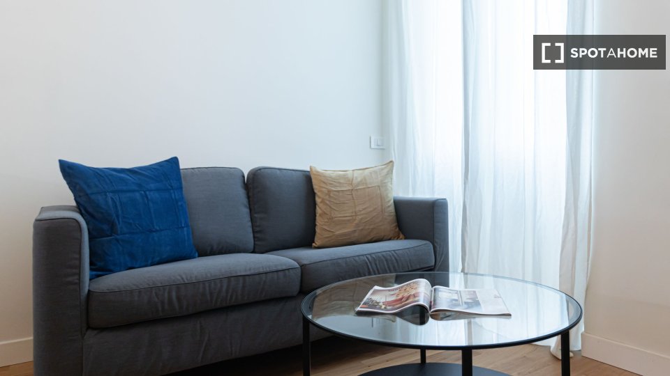 Apartment Milan, 1 bed, 52m² — photo 15