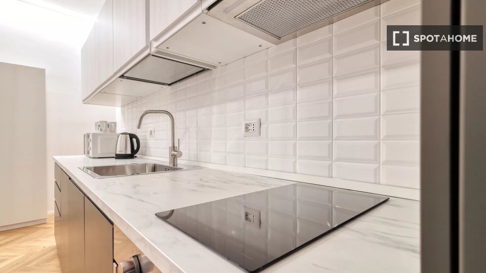 Apartment Milan, 2 beds — photo 17