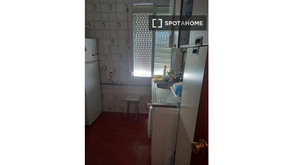 Double room Madrid, 4 beds, 90m² — photo 6