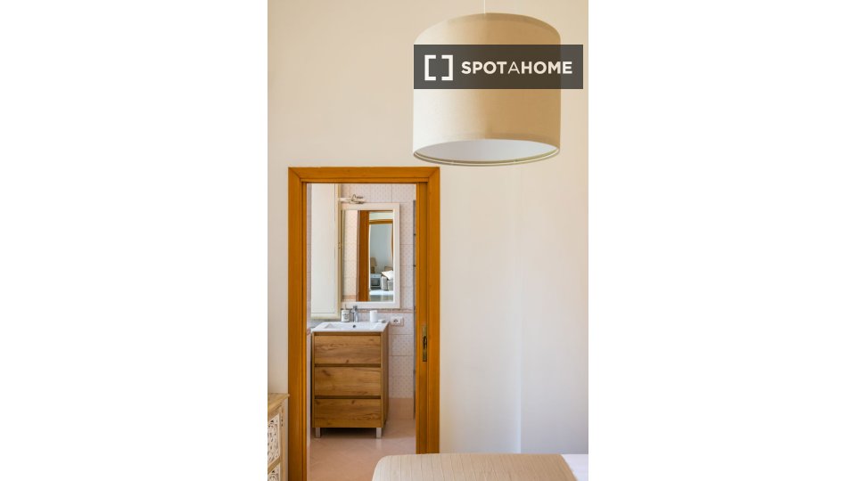 Apartment Naples, 2 beds, 83m² — photo 17