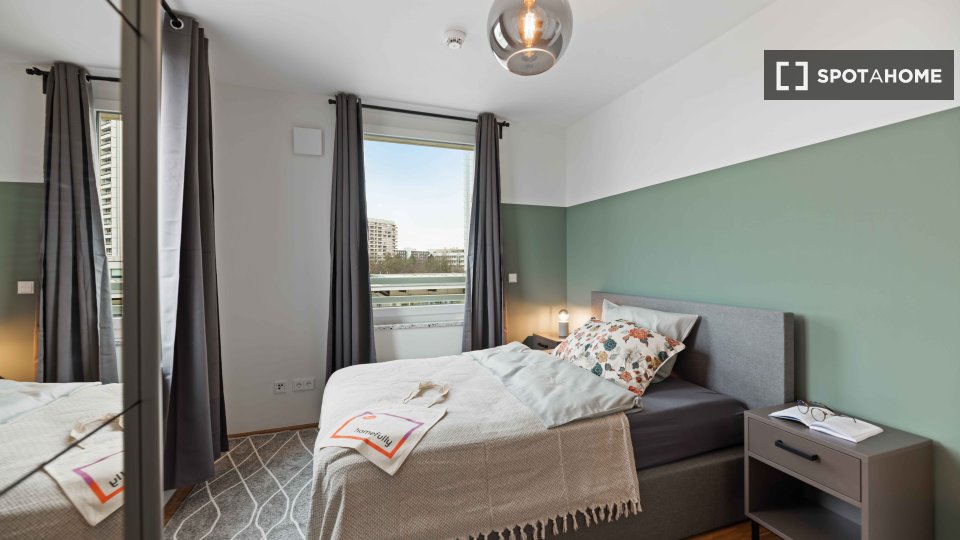 Double room Munich, 4 beds, 97m² — photo 13